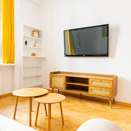 Charming Flat In The Old Town Podwale Street *