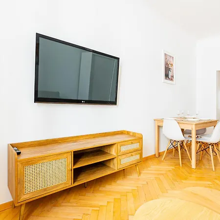 Charming Flat In The Old Town Podwale Street *