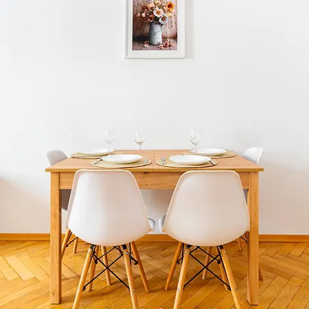 Charming Flat In The Old Town Podwale Street